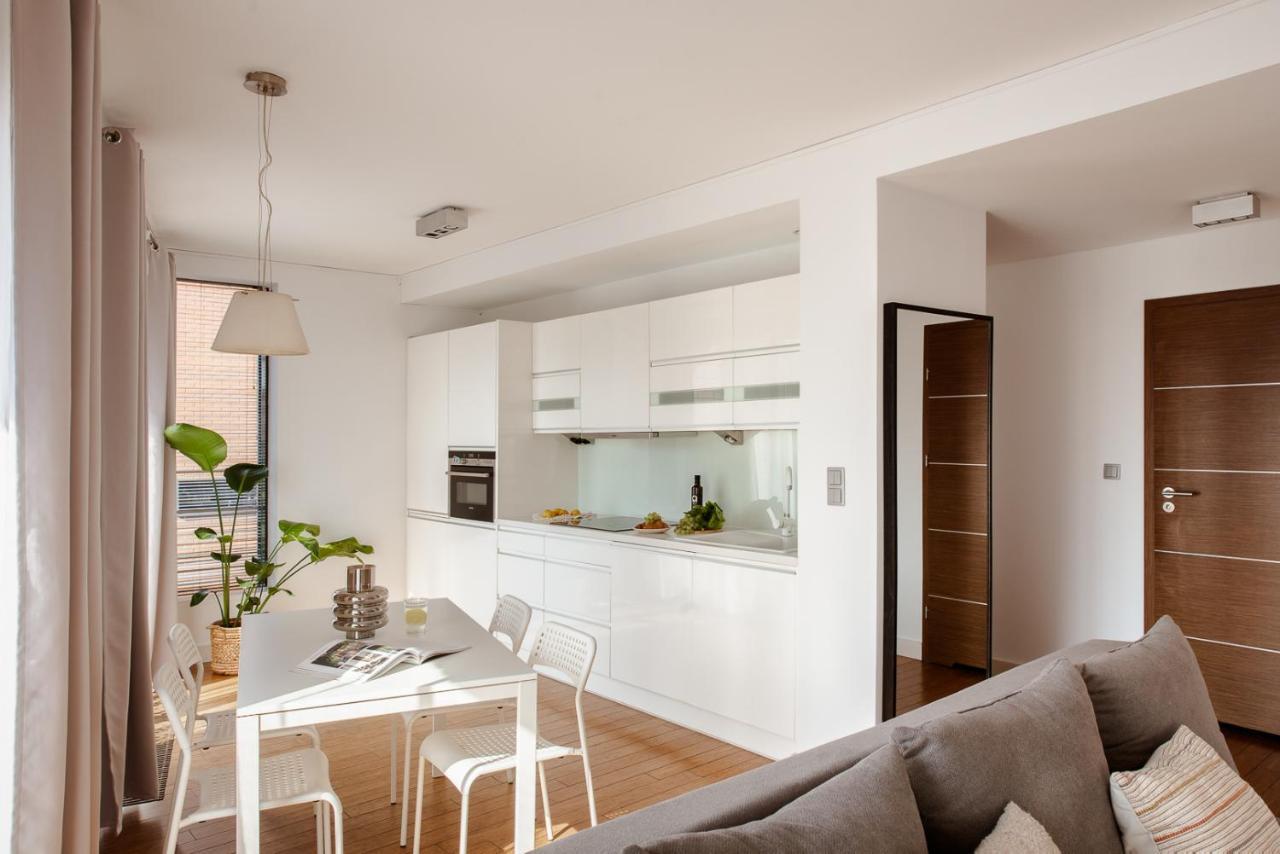 Spacious Apartment Close To Main Station / Galeria Krakowska Exteriör bild