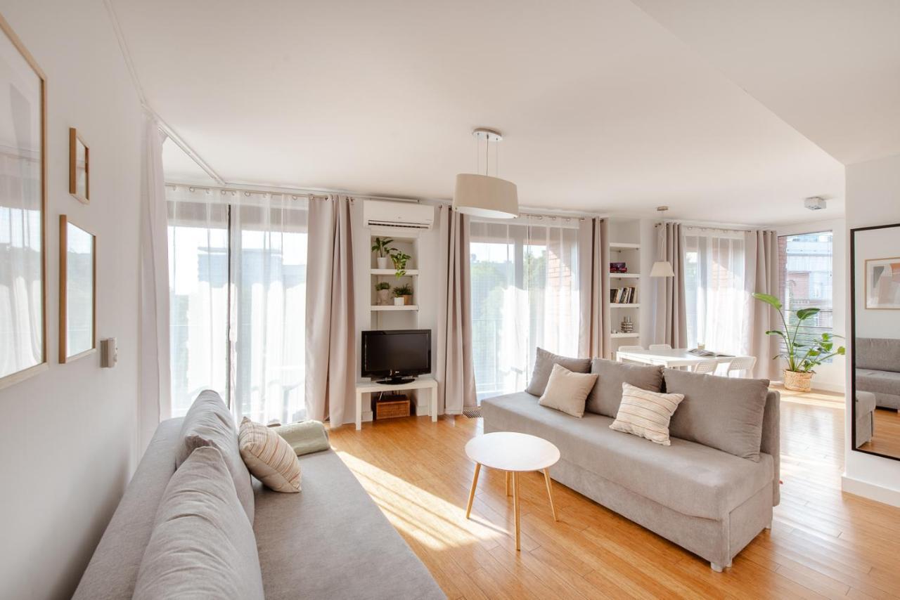 Spacious Apartment Close To Main Station / Galeria Krakowska Exteriör bild